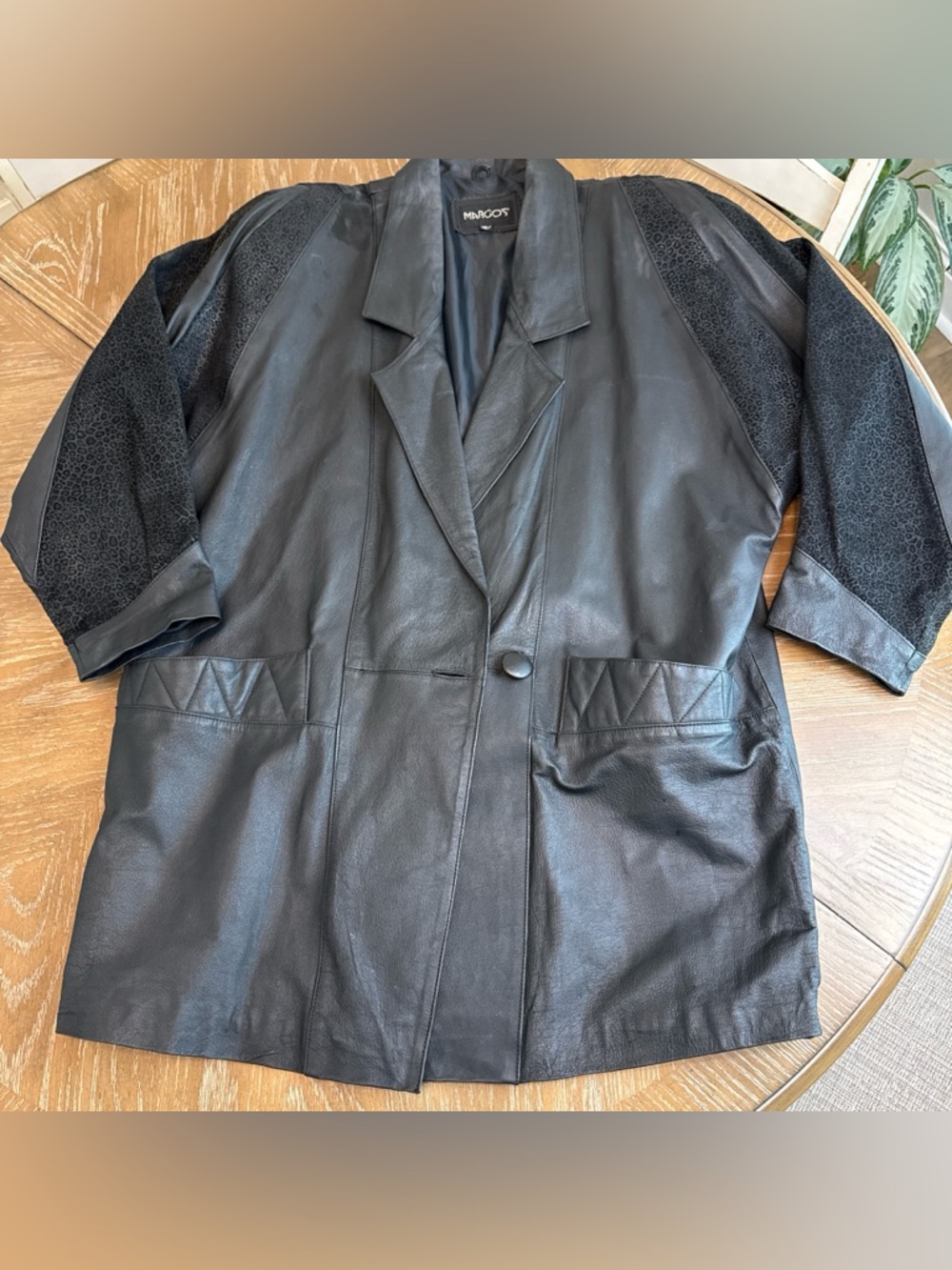 Margo's vintage mid-length leather blazer Jacket